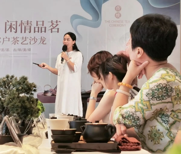 法迪奧不銹鋼藝術(shù)家居肇慶旗艦店VIP客戶茶藝沙龍優(yōu)雅呈現(xiàn)