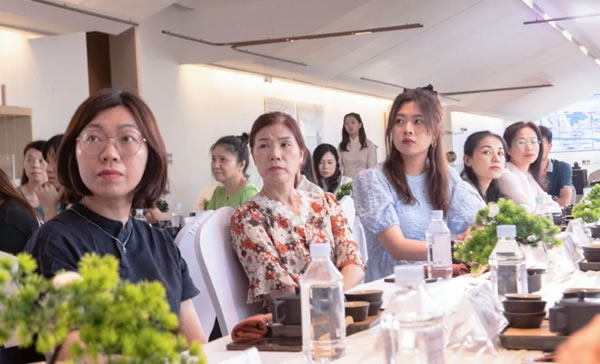 法迪奧不銹鋼藝術(shù)家居肇慶旗艦店VIP客戶茶藝沙龍優(yōu)雅呈現(xiàn)
