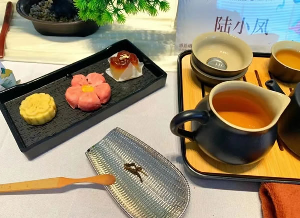 法迪奧不銹鋼藝術(shù)家居肇慶旗艦店VIP客戶茶藝沙龍優(yōu)雅呈現(xiàn)