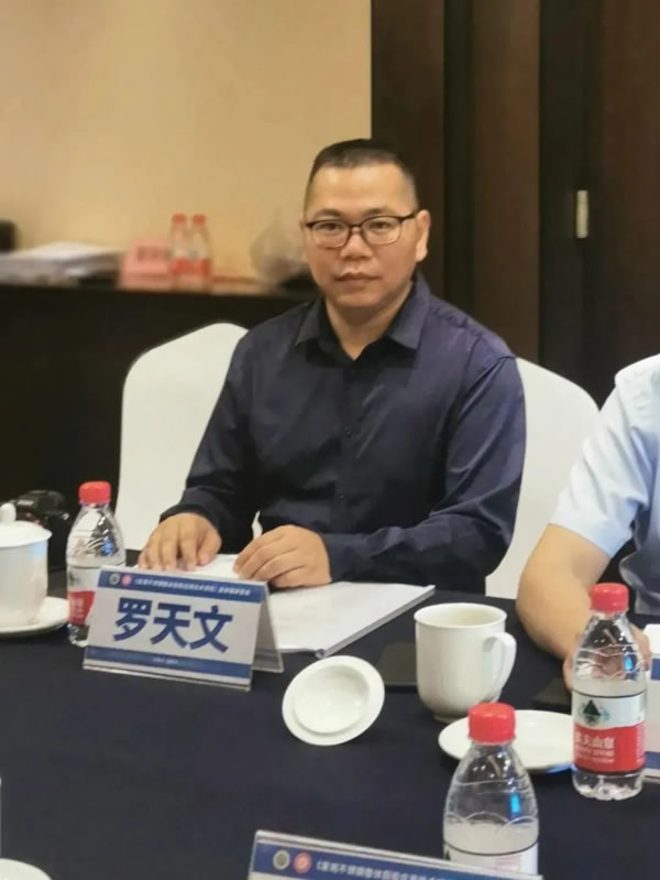 法迪奧不銹鋼藝術家居|家用不銹鋼櫥柜行業(yè)標準在京通過審查