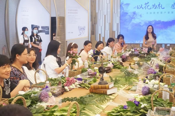 邂逅法迪奧不銹鋼藝術(shù)家居老客戶(hù)愛(ài)家花藝沙龍