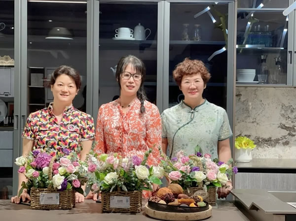 邂逅法迪奧不銹鋼藝術(shù)家居老客戶(hù)愛(ài)家花藝沙龍
