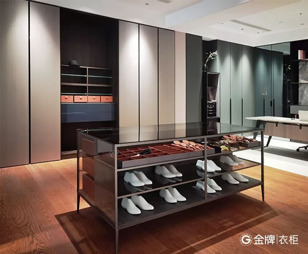 金牌廚柜全屋定制|洞見?新機 金牌創(chuàng)新戰(zhàn)略云發(fā)布