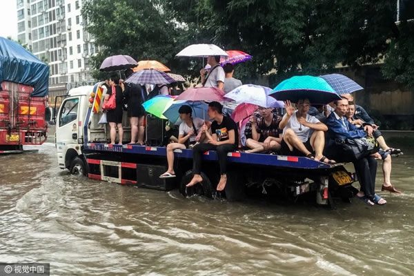 風(fēng)雨同擔(dān)，救災(zāi)復(fù)產(chǎn)！瀚美居全屋定制在行動(dòng)！