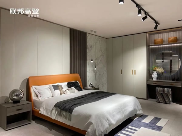 聯(lián)邦高登全屋定制斬獲“全屋定制影響力十大品牌”獎