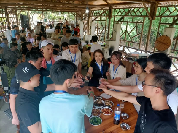 慕宸生活團(tuán)建 | 五湖四海聚一廠 情同手足友誼長