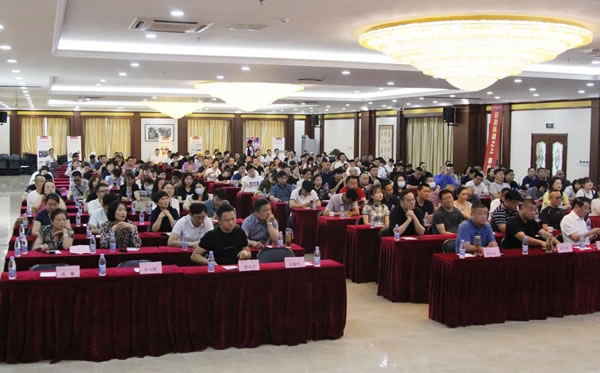 大衛(wèi)當(dāng)?shù)?財(cái)富幾何 | 中至信櫥柜?全屋定制2021極簡(jiǎn)家具新品發(fā)布會(huì)圓滿成功！