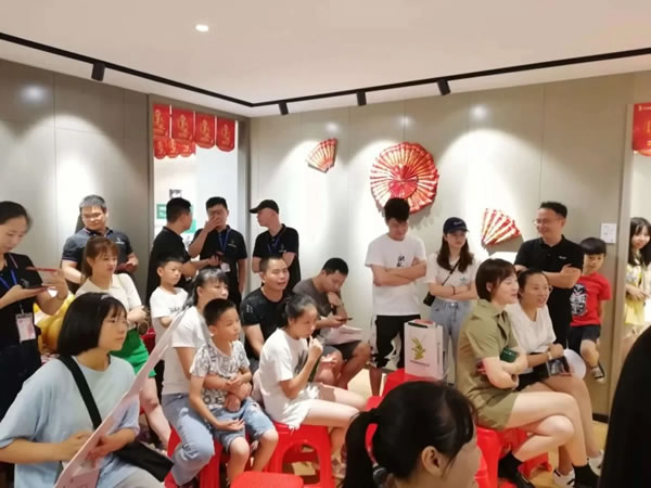榮耀起航！福建龍巖兔寶寶全屋定制健康家居生活館盛大開業(yè)！