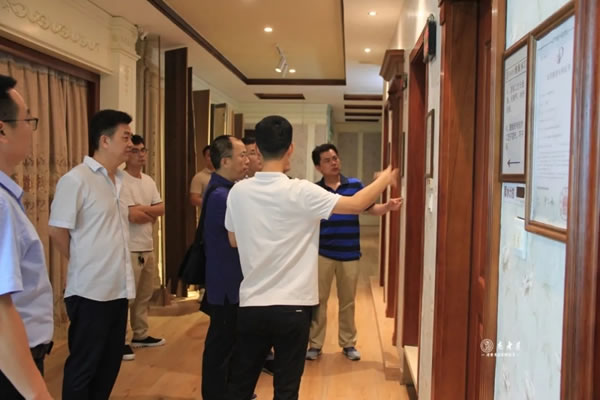 省科技型中小企業(yè)技術(shù)創(chuàng)新中心領(lǐng)導(dǎo)蒞臨《老木匠木業(yè)有限公司》實(shí)地評(píng)審省科技項(xiàng)目