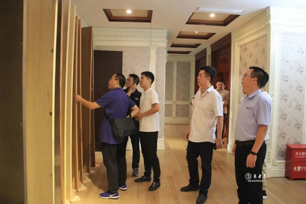 省科技型中小企業(yè)技術(shù)創(chuàng)新中心領(lǐng)導(dǎo)蒞臨《老木匠木業(yè)有限公司》實(shí)地評(píng)審省科技項(xiàng)目