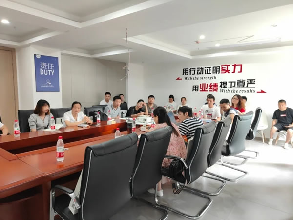2021年度福湘定制.諾家經(jīng)銷(xiāo)商培訓(xùn)會(huì)圓滿(mǎn)成功！