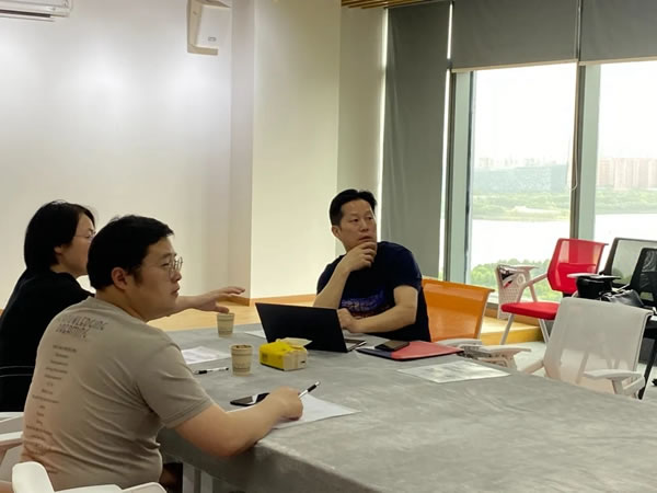 客來福全屋定制尹其宏先生進(jìn)行黨史主題分享