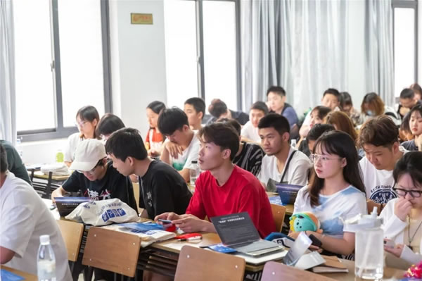 安徽省第八屆工業(yè)設計大賽“客來福杯”專項賽線下宣講—安徽大學站圓滿落幕