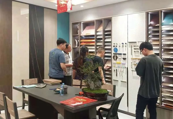 合生雅居全屋定制江陰店宏業(yè)駿開