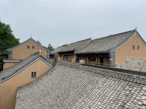 平凹國(guó)際家居 | 青春有夢(mèng)，不負(fù)時(shí)光，共賞湖光山色！