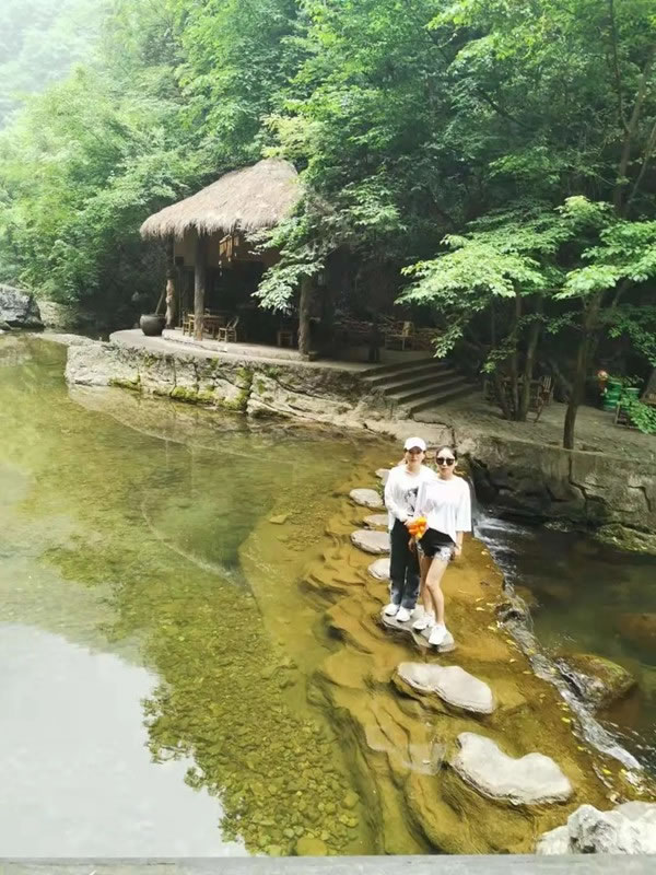 平凹國(guó)際家居 | 青春有夢(mèng)，不負(fù)時(shí)光，共賞湖光山色！