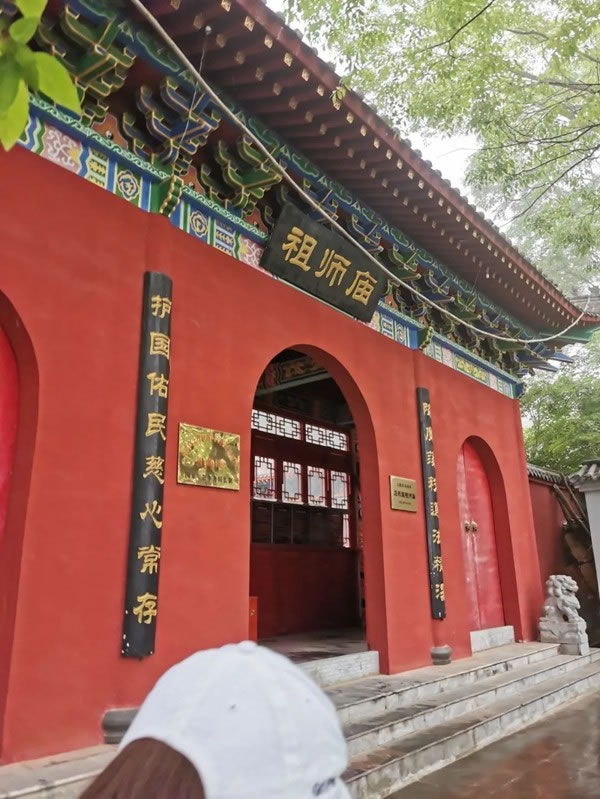 平凹國(guó)際家居 | 青春有夢(mèng)，不負(fù)時(shí)光，共賞湖光山色！