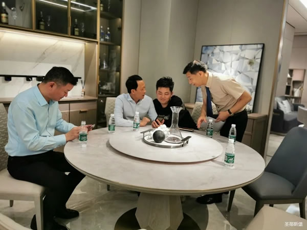 圣蒂斯堡|乘<圣>耀星城，共襄新未來！