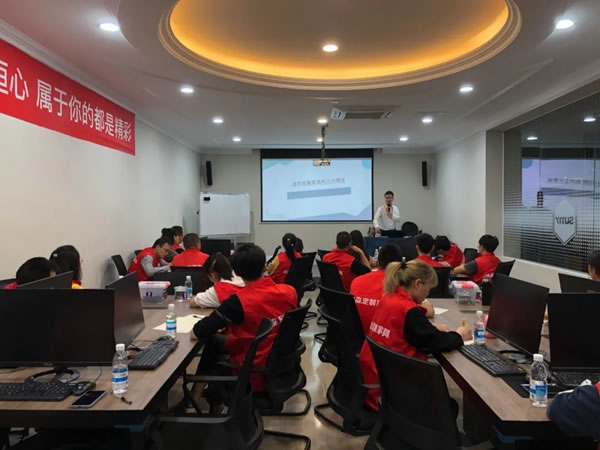 陽(yáng)光林森全屋定制2021第三期設(shè)計(jì)師培訓(xùn)班圓滿結(jié)業(yè)