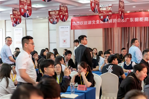 客來福202101期雛鷹計劃特訓(xùn)營，一起乘風(fēng)破浪！