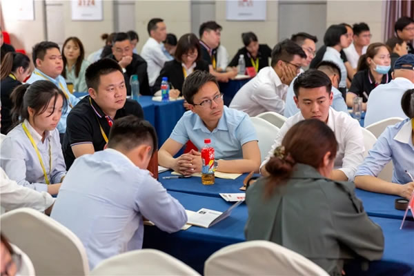 客來福202101期雛鷹計劃特訓(xùn)營，一起乘風(fēng)破浪！