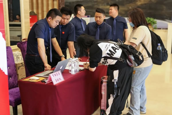 百能不銹鋼家居“健康新柜”5.1聯(lián)動(dòng)廠購節(jié)盛大開啟！