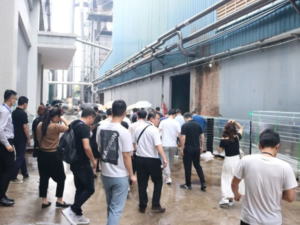 美尼美快裝定制4月招商峰會(huì)成功舉辦