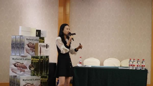 美尼美快裝定制4月招商峰會(huì)成功舉辦