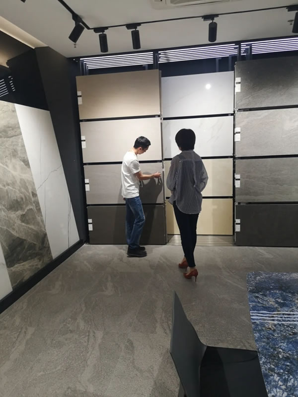 LA`BOBO全巖板家居商學(xué)院第一屆結(jié)營，助力終端新力量