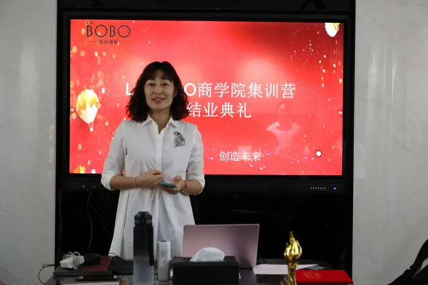 LA`BOBO全巖板家居商學(xué)院第一屆結(jié)營，助力終端新力量