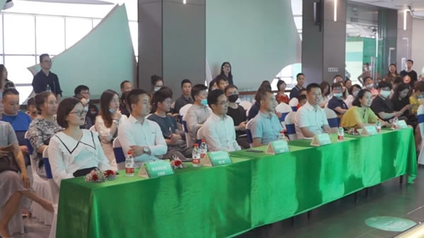 頂固全屋定制|火熱四月全城惠購，Home趴直播榮耀收官