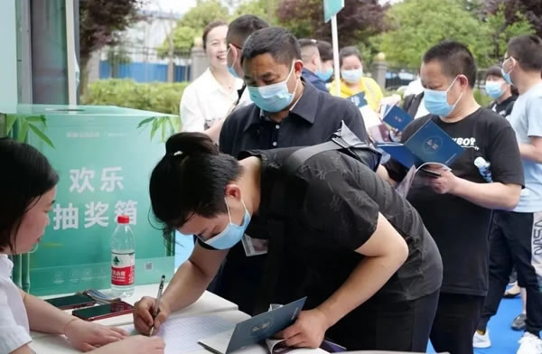 頂固全屋定制|火熱四月全城惠購，Home趴直播榮耀收官