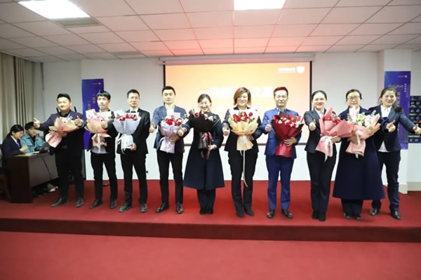 全度定制家居月度總結(jié)大會(huì)圓滿召開(kāi)
