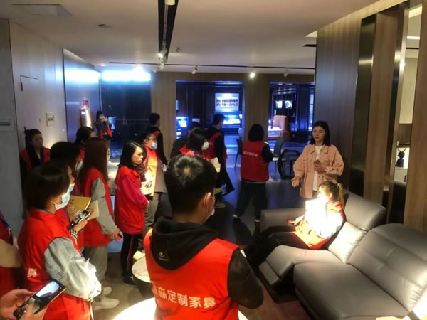 陽(yáng)光林森全屋定制2102期設(shè)計(jì)師培訓(xùn)班圓滿結(jié)業(yè)