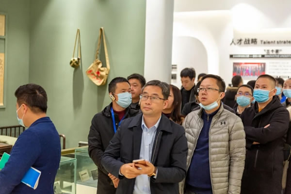 專精特新班嘉賓蒞臨客來福參觀考察