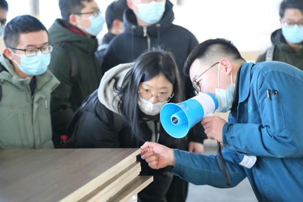 浙江農(nóng)林大學(xué)優(yōu)秀學(xué)生團(tuán)隊參觀莫干山全屋定制