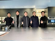 全國工商聯(lián)家具裝飾業(yè)商會執(zhí)行會長張傳喜先生蒞臨卡利亞參觀指導(dǎo)！