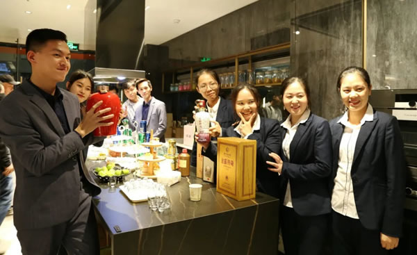合生雅居全屋定制：廣州海珠唯品同創(chuàng)匯體驗(yàn)館舉辦迎新設(shè)計(jì)沙龍