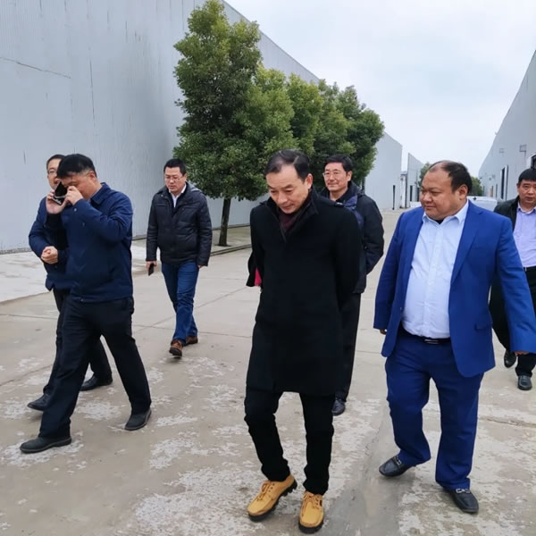 長豐縣政府領(lǐng)導(dǎo)考察團一行蒞臨凱德鮑爾公司參觀指導(dǎo)