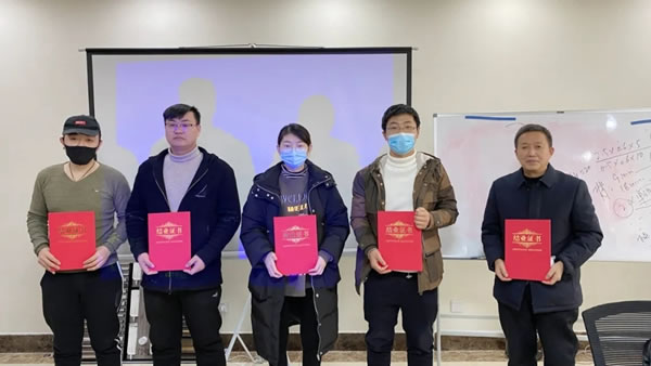 阿蒂尼全國(guó)第一屆全屋定制入職類設(shè)計(jì)師培訓(xùn)會(huì)圓滿結(jié)束