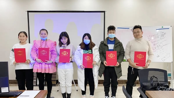阿蒂尼全國(guó)第一屆全屋定制入職類設(shè)計(jì)師培訓(xùn)會(huì)圓滿結(jié)束