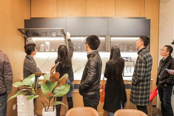 “以至簡 敬國風”——柏廚家居舉辦高端設計師品鑒沙龍