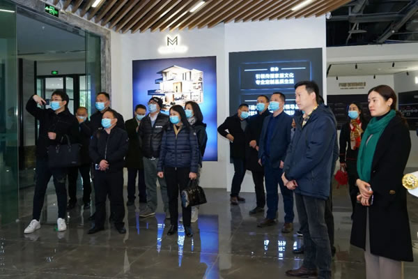重慶市巴南區(qū)、南岸區(qū)政協(xié)領(lǐng)導一行分別蒞臨瑪格全屋定制開展考察工作！