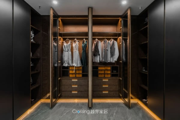 越界延安： 探尋由內(nèi)而外的精神力量