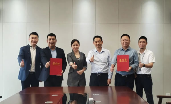 全國工商聯(lián)執(zhí)行秘書長李國華一行蒞臨箭牌家居定制，助力未來新發(fā)展！