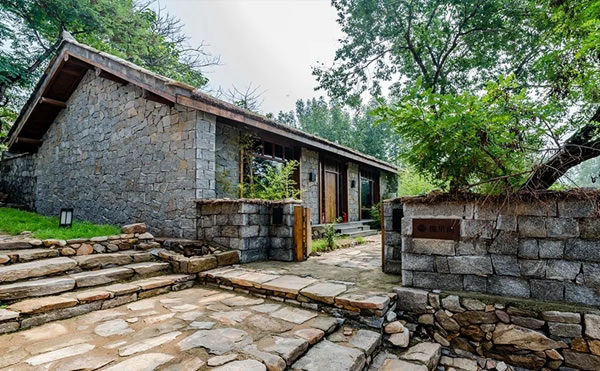 千山板材受邀出席臨沂市新媒體行業(yè)黨委黨性教育暨美麗鄉(xiāng)村平邑行活動