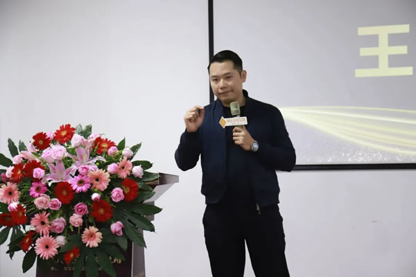 奢匠全屋定制第五屆財(cái)富共享峰會(huì)簽約33組！