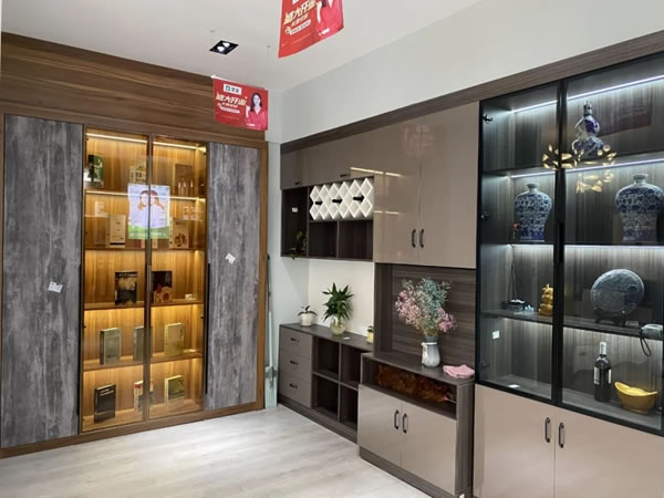 雪寶平邑優(yōu)裝旗艦店開業(yè)盛典暨推介會圓滿主辦