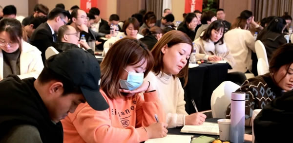 固諾家居《彎道·賽點(diǎn)》全案思維·色彩，設(shè)計(jì)如何出“色”。