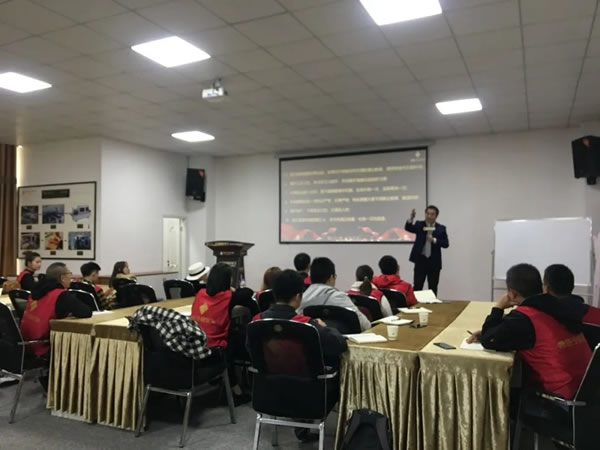 奢匠全屋定制第十二期經銷商學員大課培訓圓滿結營！